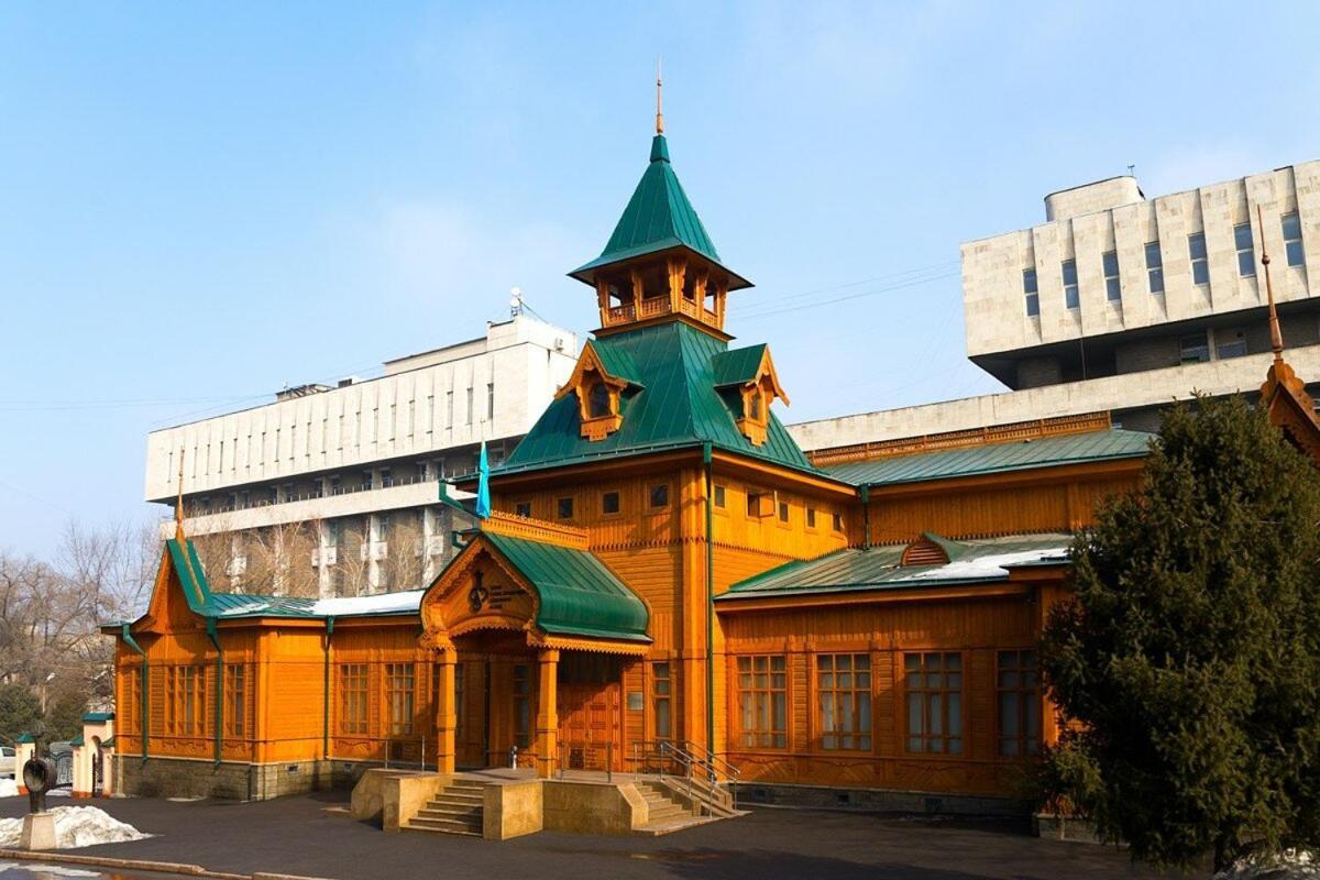 Nadezhda Apartments On Gogol Street 117-127 Almaty Eksteriør billede